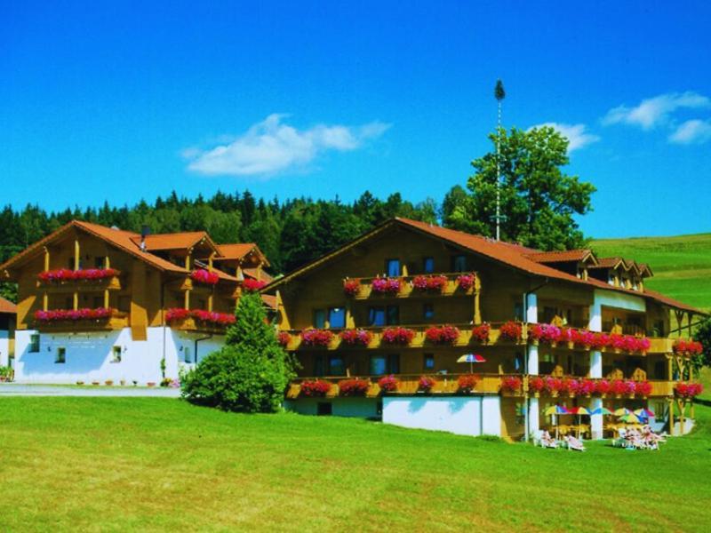Weghof Mit Gasthaus * Bobrach